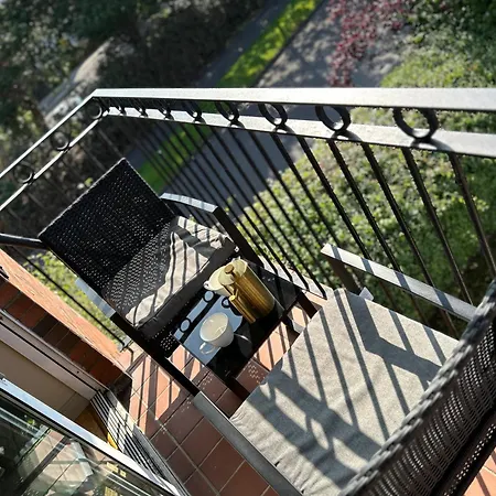 Belfast - Relax & Unwind In Our Skyline Retreat - 3 Bedroom Apartment With Parking Exterior photo